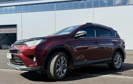 Toyota RAV4, 2018 год, 2 650 000 рублей, 10 фотография