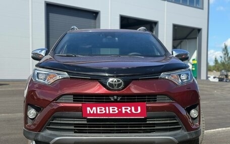 Toyota RAV4, 2018 год, 2 650 000 рублей, 3 фотография