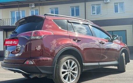 Toyota RAV4, 2018 год, 2 650 000 рублей, 6 фотография
