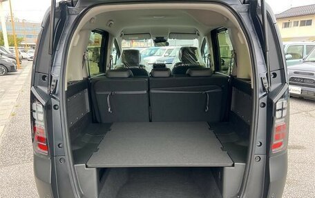Honda Freed, 2026 год, 2 070 000 рублей, 25 фотография