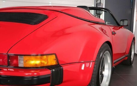 Porsche 911, 1989 год, 17 650 000 рублей, 34 фотография