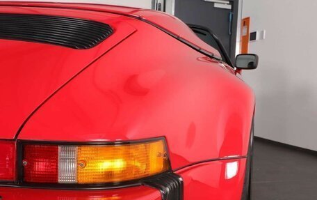 Porsche 911, 1989 год, 17 650 000 рублей, 35 фотография