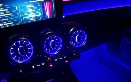 Mercedes-Benz CLA, 2019 год, 3 800 000 рублей, 3 фотография