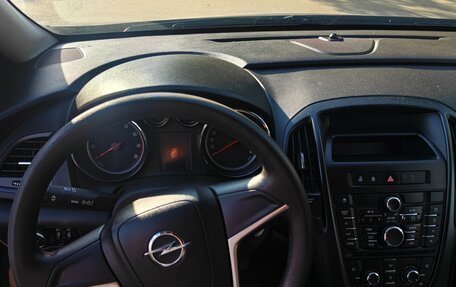 Opel Astra J, 2013 год, 650 000 рублей, 2 фотография