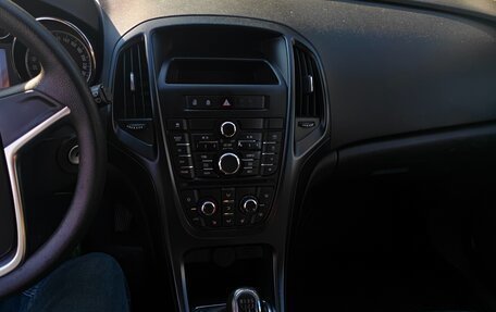 Opel Astra J, 2013 год, 650 000 рублей, 3 фотография