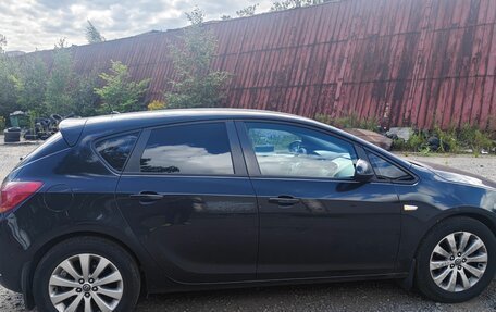 Opel Astra J, 2013 год, 650 000 рублей, 9 фотография