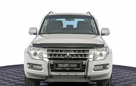 Mitsubishi Pajero IV, 2018 год, 2 900 000 рублей, 2 фотография