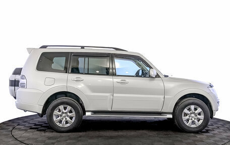 Mitsubishi Pajero IV, 2018 год, 2 900 000 рублей, 4 фотография