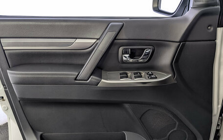 Mitsubishi Pajero IV, 2018 год, 2 900 000 рублей, 19 фотография