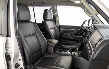 Mitsubishi Pajero IV, 2018 год, 2 900 000 рублей, 23 фотография