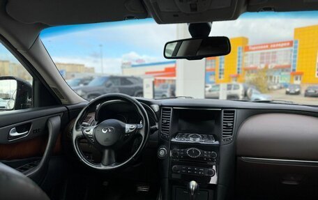 Infiniti FX II, 2013 год, 1 780 000 рублей, 33 фотография