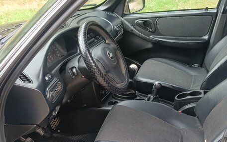 Chevrolet Niva I рестайлинг, 2010 год, 300 000 рублей, 9 фотография