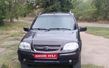 Chevrolet Niva I рестайлинг, 2010 год, 300 000 рублей, 2 фотография