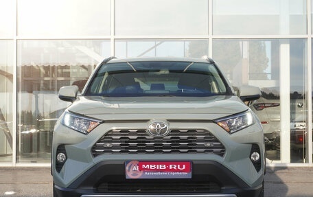 Toyota RAV4, 2019 год, 3 420 000 рублей, 2 фотография