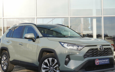 Toyota RAV4, 2019 год, 3 420 000 рублей, 3 фотография