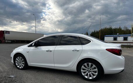 Opel Astra J, 2014 год, 799 000 рублей, 3 фотография