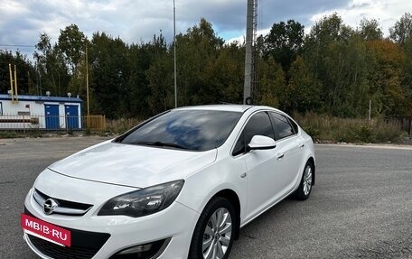 Opel Astra J, 2014 год, 799 000 рублей, 2 фотография