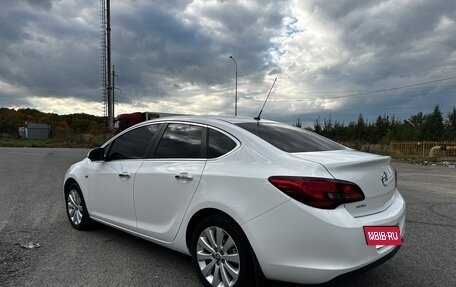 Opel Astra J, 2014 год, 799 000 рублей, 4 фотография
