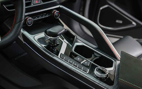 Geely Tugella FY11, 2023 год, 2 650 000 рублей, 6 фотография