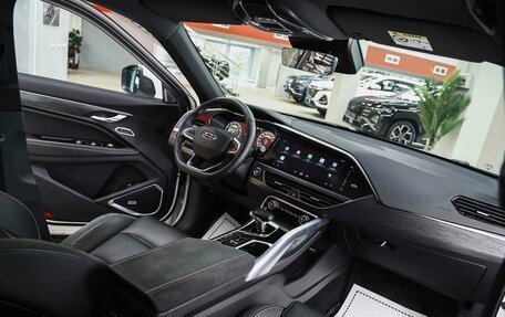 Geely Tugella FY11, 2023 год, 2 650 000 рублей, 5 фотография