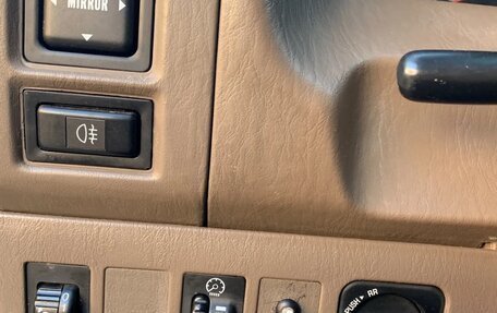 Toyota Land Cruiser Prado 90 рестайлинг, 2001 год, 1 380 000 рублей, 18 фотография
