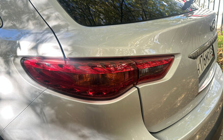 Infiniti FX II, 2010 год, 1 450 000 рублей, 14 фотография