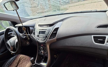 Hyundai Elantra VI рестайлинг, 2015 год, 1 200 000 рублей, 3 фотография