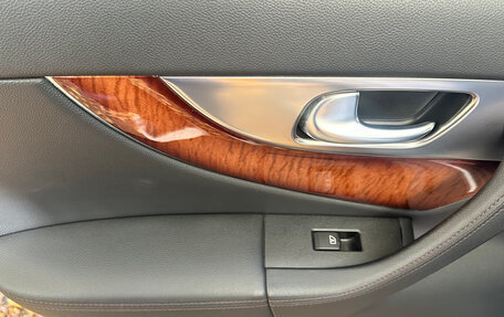 Infiniti FX II, 2010 год, 1 450 000 рублей, 23 фотография