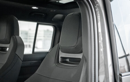 Land Rover Defender II, 2026 год, 28 000 000 рублей, 28 фотография