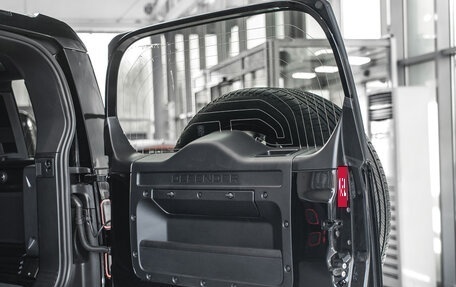 Land Rover Defender II, 2026 год, 28 000 000 рублей, 39 фотография