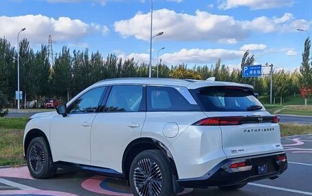 Nissan Pathfinder, 2024 год, 4 563 000 рублей, 4 фотография