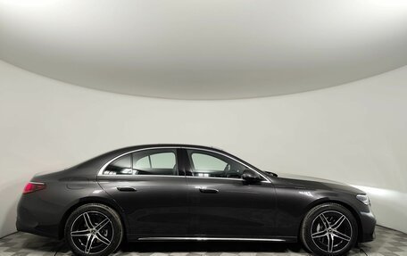 Mercedes-Benz E-Класс, 2026 год, 9 430 000 рублей, 4 фотография