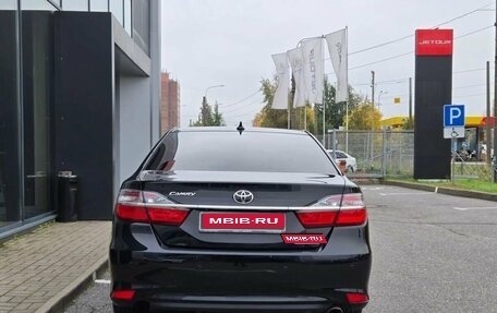 Toyota Camry, 2017 год, 2 426 000 рублей, 5 фотография