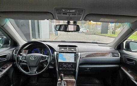 Toyota Camry, 2017 год, 2 426 000 рублей, 17 фотография