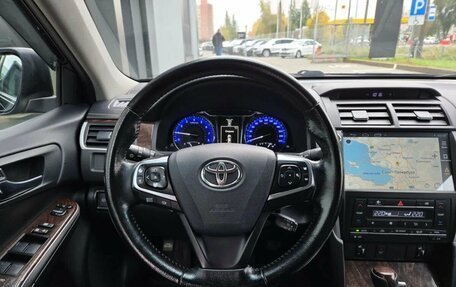 Toyota Camry, 2017 год, 2 426 000 рублей, 16 фотография