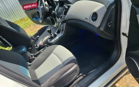 Chevrolet Cruze II, 2012 год, 600 000 рублей, 9 фотография