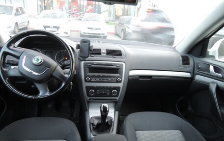 Skoda Octavia, 2012 год, 850 000 рублей, 12 фотография