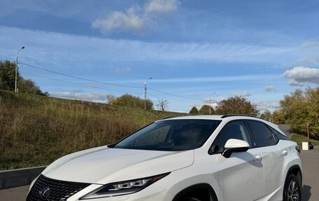 Lexus RX IV рестайлинг, 2019 год, 5 300 000 рублей, 4 фотография