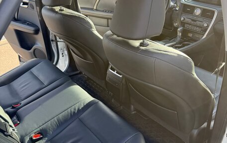 Lexus RX IV рестайлинг, 2019 год, 5 300 000 рублей, 8 фотография