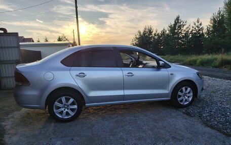 Volkswagen Polo VI (EU Market), 2013 год, 675 000 рублей, 3 фотография