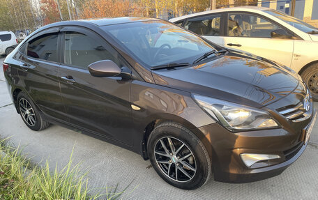 Hyundai Solaris II рестайлинг, 2015 год, 950 000 рублей, 4 фотография