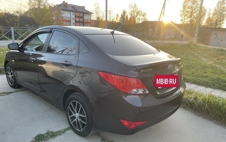 Hyundai Solaris II рестайлинг, 2015 год, 950 000 рублей, 2 фотография