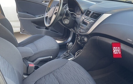 Hyundai Solaris II рестайлинг, 2015 год, 950 000 рублей, 8 фотография