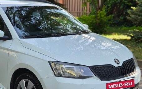 Skoda Fabia III, 2018 год, 900 000 рублей, 5 фотография