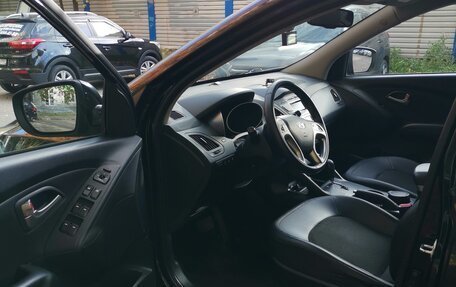 Hyundai ix35 I рестайлинг, 2012 год, 950 000 рублей, 13 фотография