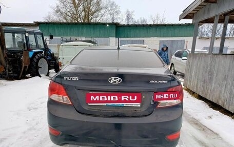 Hyundai Solaris II рестайлинг, 2011 год, 350 000 рублей, 3 фотография