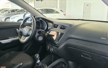 KIA Rio III рестайлинг, 2013 год, 999 000 рублей, 14 фотография