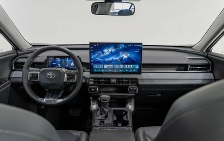 Toyota RAV4, 2026 год, 5 200 000 рублей, 11 фотография