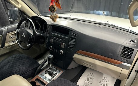 Mitsubishi Pajero IV, 2007 год, 1 599 000 рублей, 13 фотография