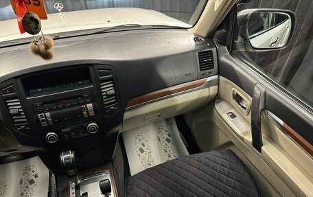 Mitsubishi Pajero IV, 2007 год, 1 599 000 рублей, 15 фотография